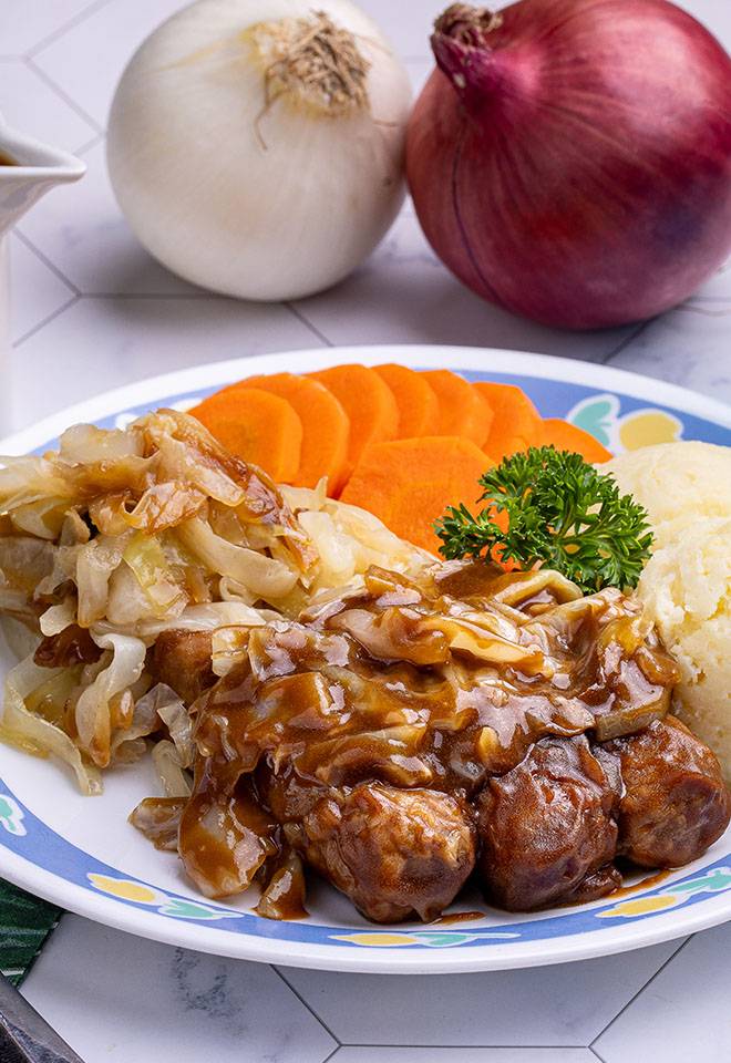 sauages and onion gravy